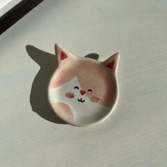 Kedili Pembe Takı Tabağı
