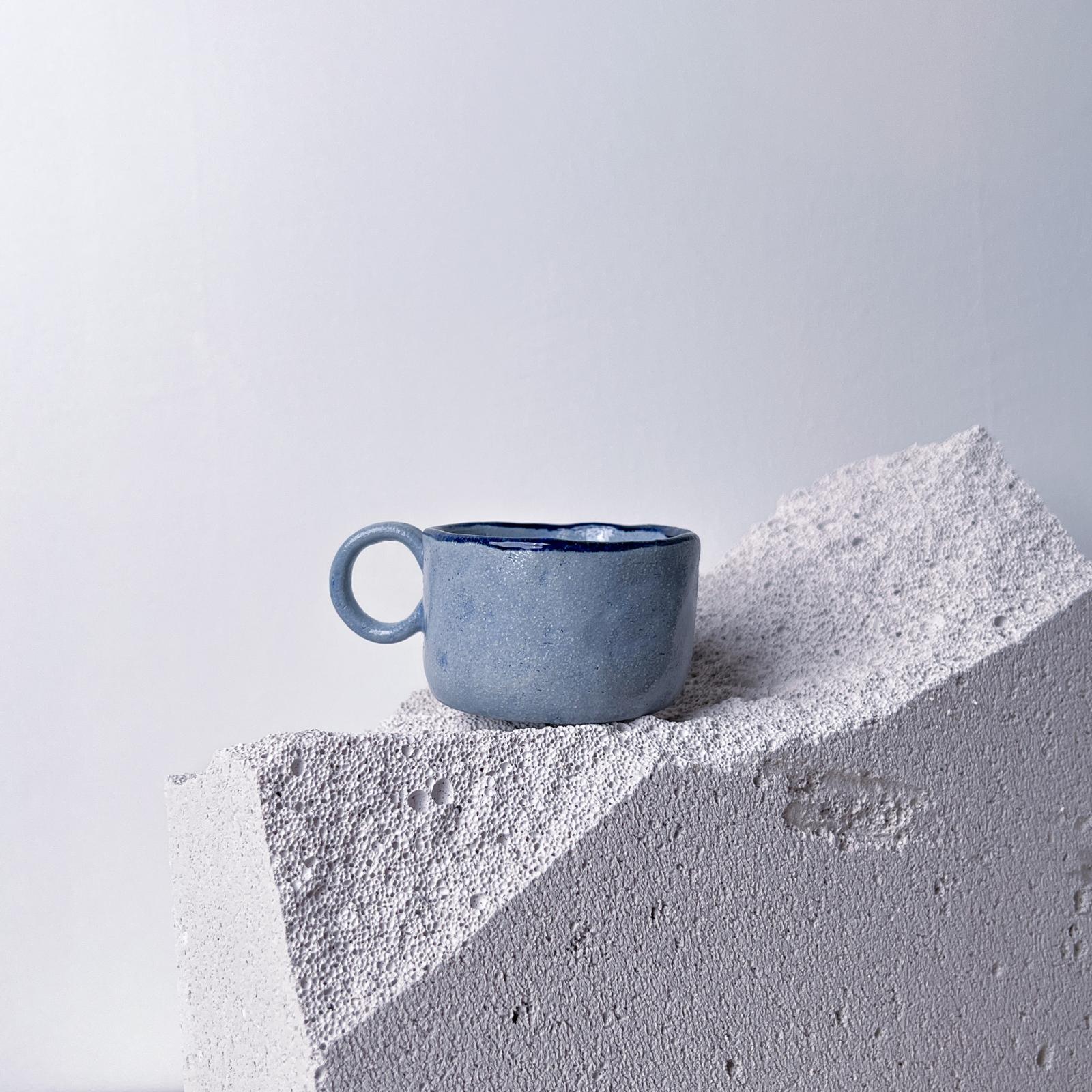 Mavi Kulplu Stoneware Fincan